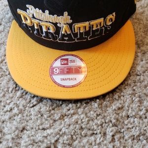 Pittsburgh Pirates Snap Back